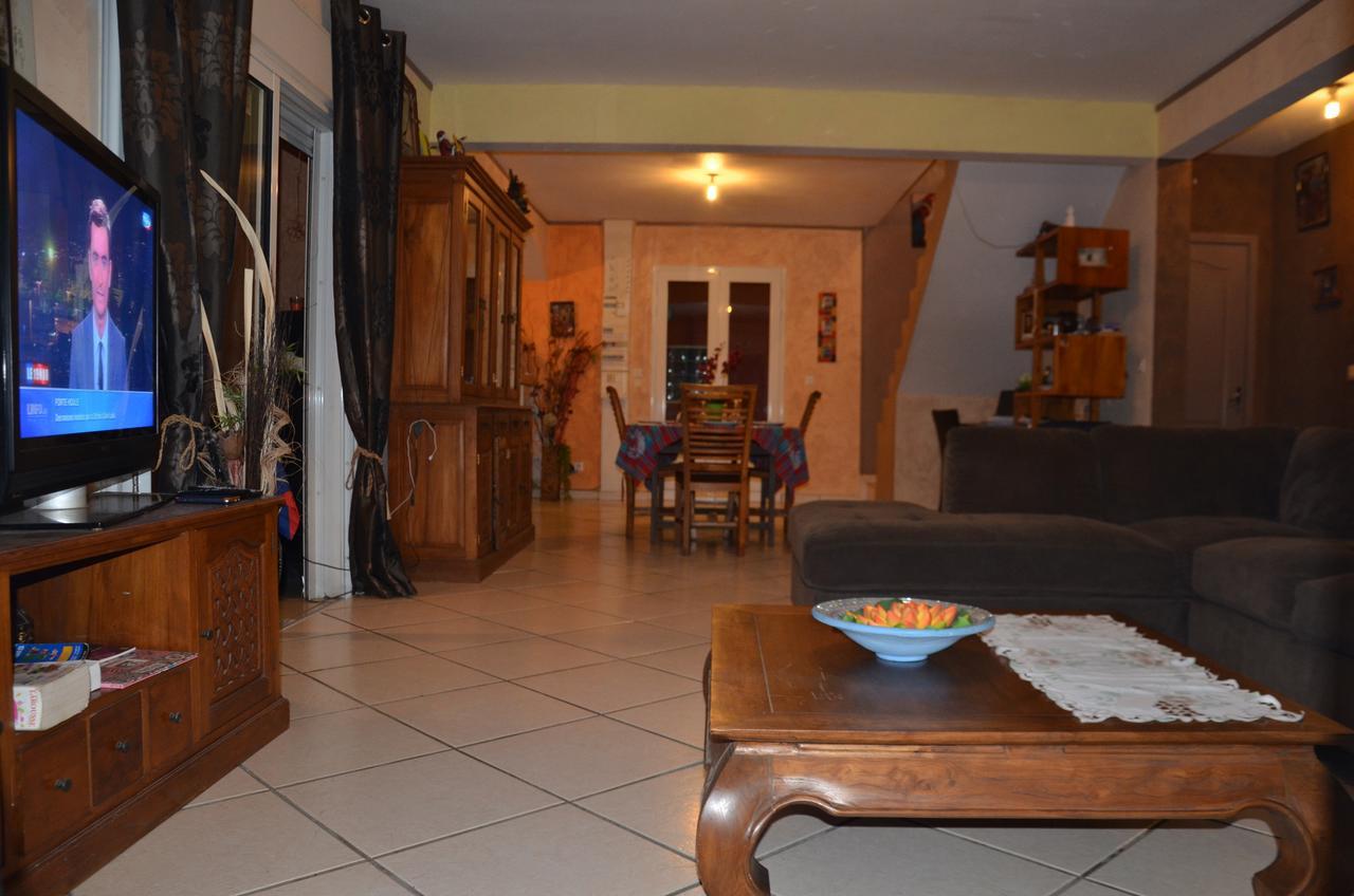 Chez Chouchou Bed and Breakfast Riviere Saint-Louis Exteriör bild